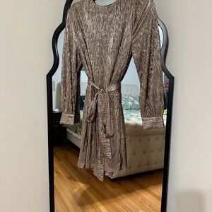 Vici Gold metallic Long-Sleeve Dress